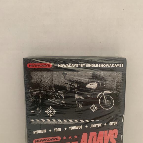 K-Pop NOWADAYS 1st Single Album CD Days ver Brand New Sealed - Picture 3 of 11